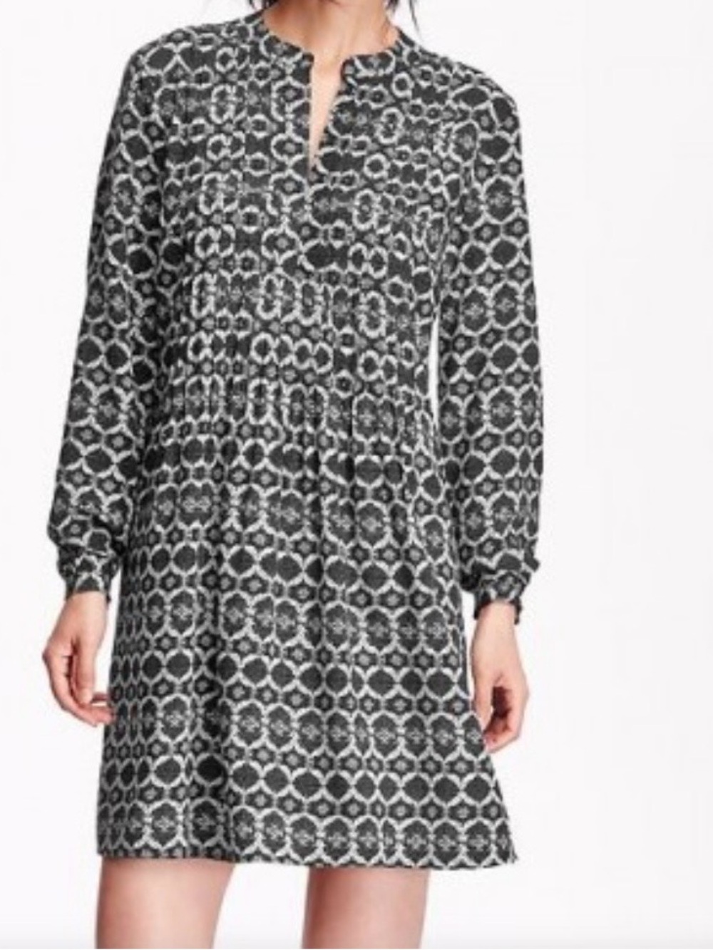 OLD NAVY Black & White Geometric Print Long Sleeve Swing Trapeze Dress Size XS
